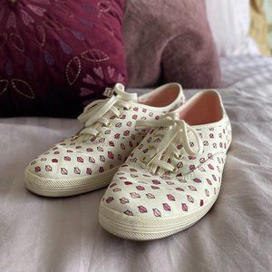 KEDS x KATE SPADE Kisses, sz. 7.5 - Great Condition, White w Pink & Red Kisses